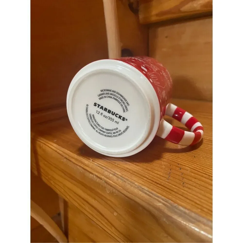 Starbucks 2018 Christmas Holiday Mug Candy Cane Handle Ceramic 12 oz